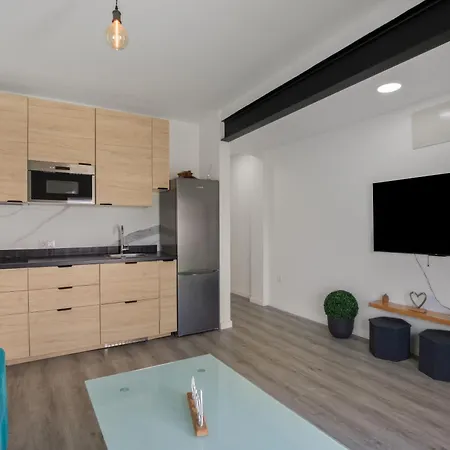 Casa Us בית נופש *